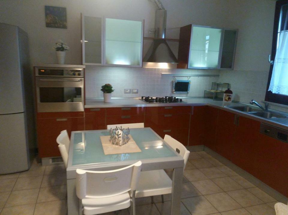 Appartamento Viserba Mare/Fiera Rimini Luaran gambar